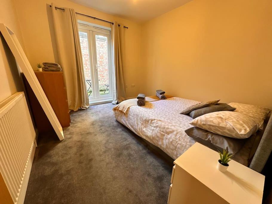 2 Bedroom Apartment In Se13 ロンドン エクステリア 写真