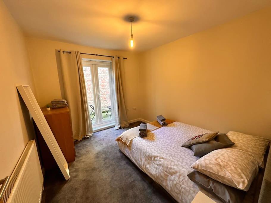 2 Bedroom Apartment In Se13 ロンドン エクステリア 写真